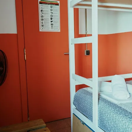 Loft Group Hostel Lloret de Mar