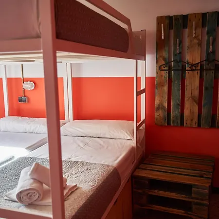 Loft Group Hostel *