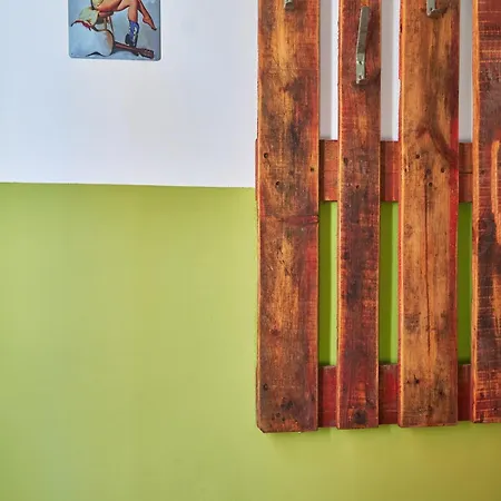 Loft Group يوريت دي مار