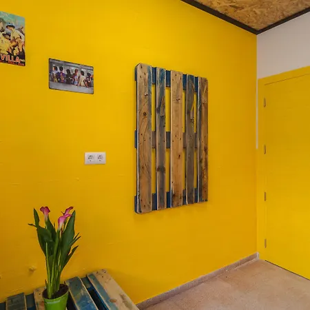 Loft Group Hostel Lloret de Mar