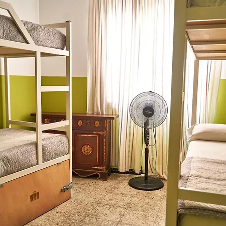 Hostel Loft Group Lloret de Mar