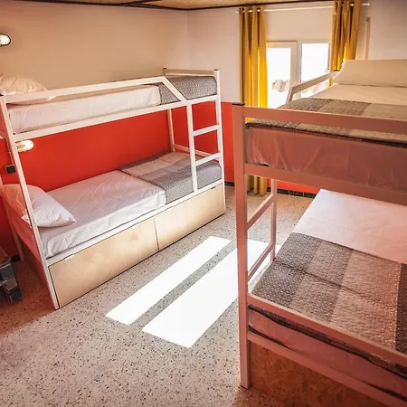 Loft Group Albergue Lloret de Mar
