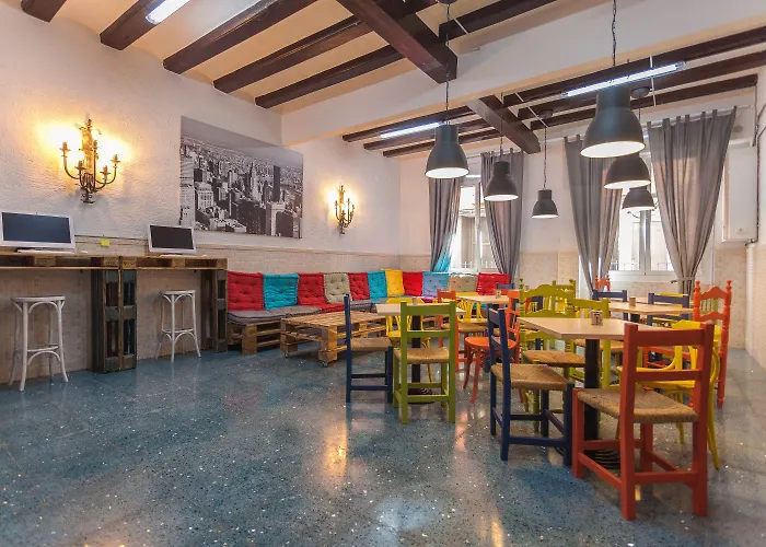 Hostel Loft Group Lloret de Mar