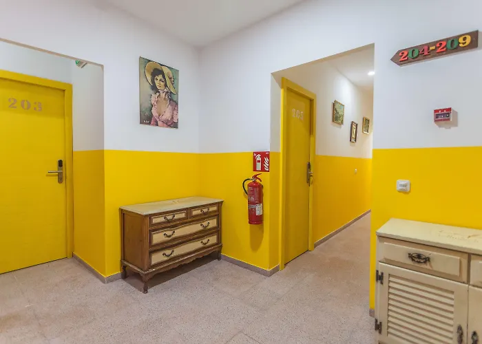 Loft Group Hostel Lloret de Mar