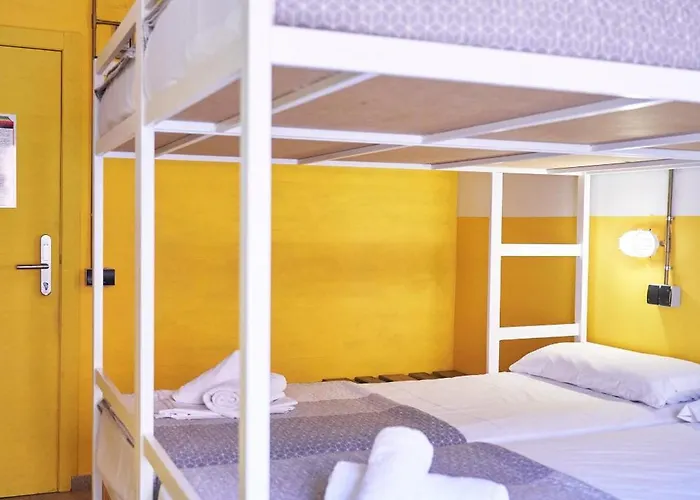 Loft Group Vandrarhem Lloret de Mar