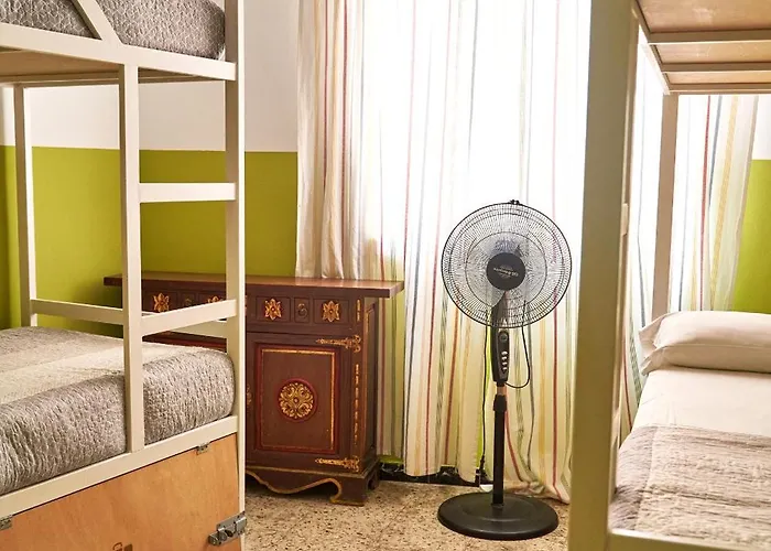 Vandrarhem Loft Group Lloret de Mar