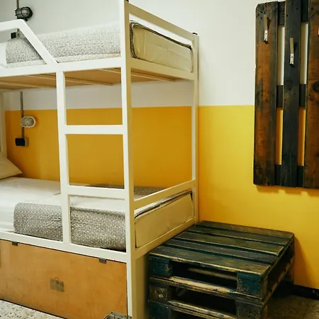 Loft Group 旅馆 滨海略雷特