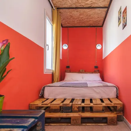 Loft Group 旅馆 滨海略雷特