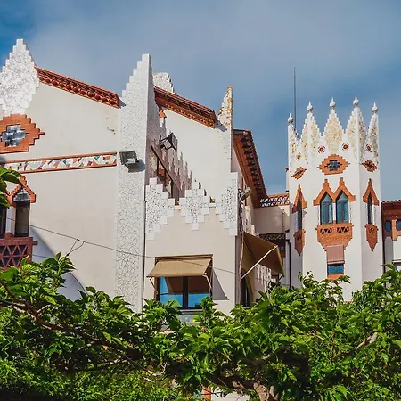 Loft Group 旅馆 滨海略雷特